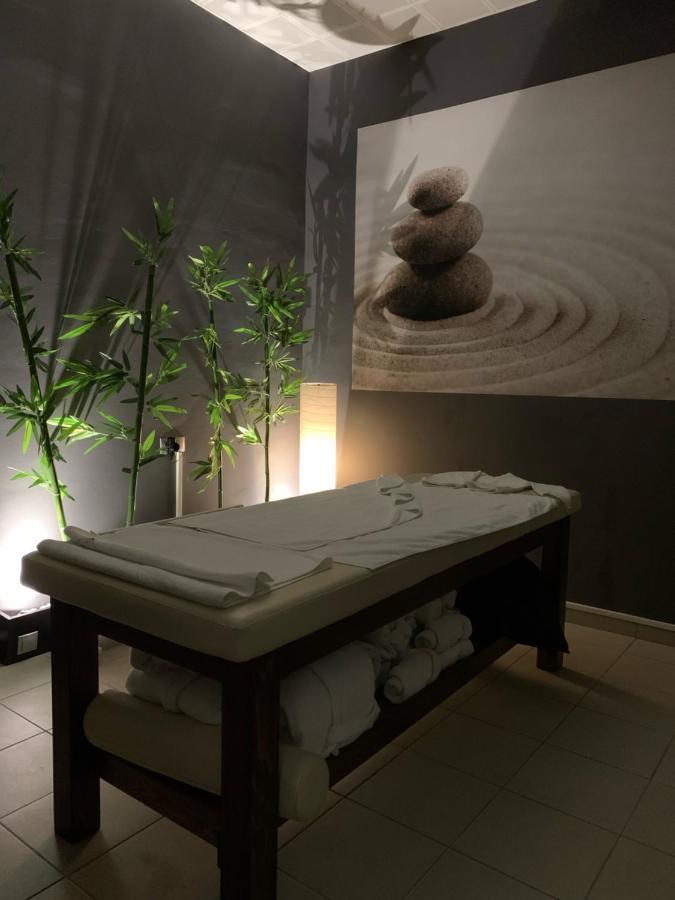 Merdz Spa & Fitness Sky Apartment Skopje Bagian luar foto
