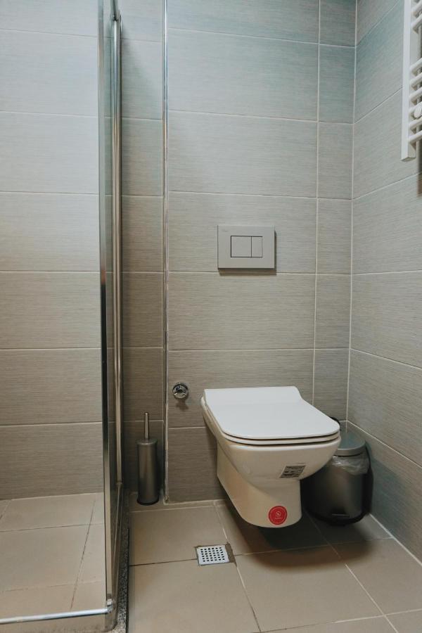 Merdz Spa & Fitness Sky Apartment Skopje Bagian luar foto